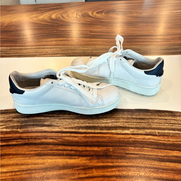 Coach Customized Woman’s Sneakers - Picture 4 of 6